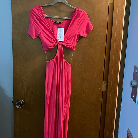NWT! Cut Out Maxi Dress - Picture 1 of 7